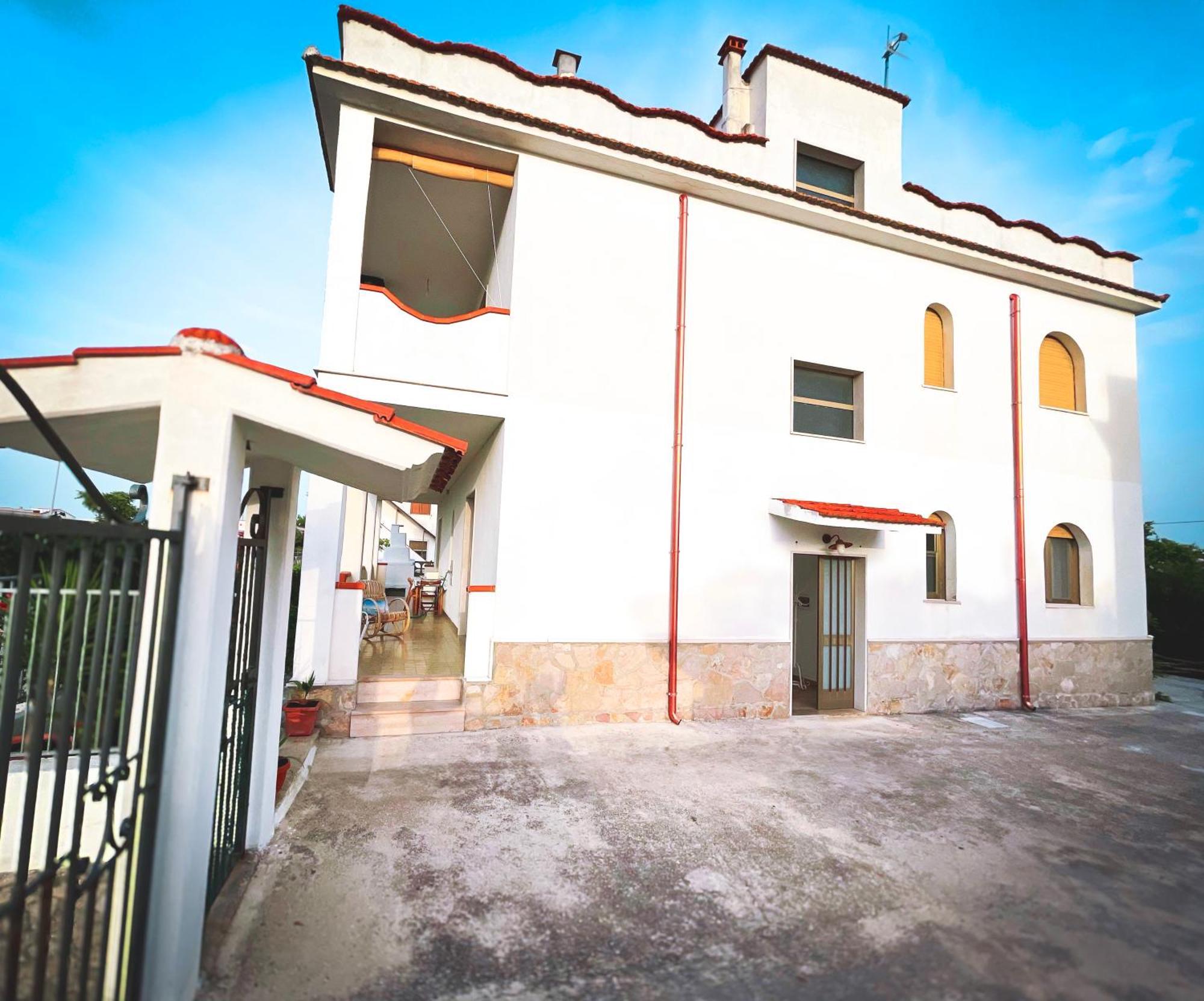 Villa Dino 弗切瓦拉诺 外观 照片